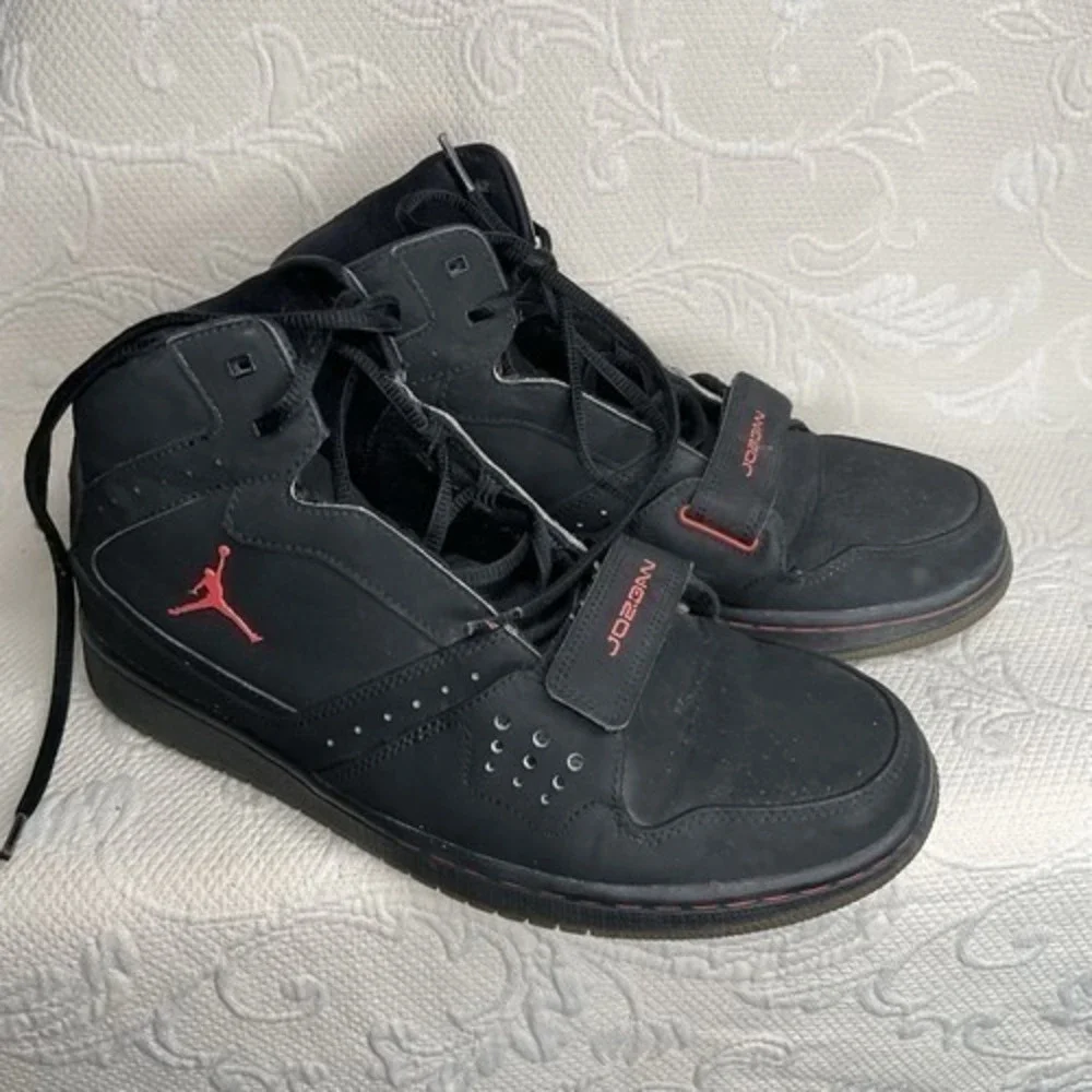 VTG Jordan 628584-023 Black Lace Up Ankle Sneakers‎ Boots Men 10 China RARE